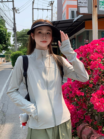 Jachetă UV din nylon, croială Slim, guler înalt, UPF50+, lungime medie