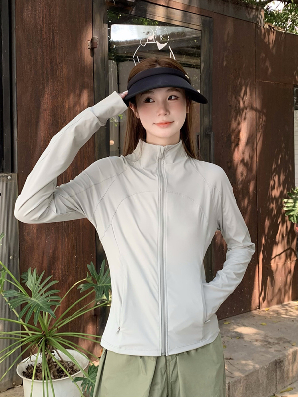 Jachetă UV din nylon, croială Slim, guler înalt, UPF50+, lungime medie