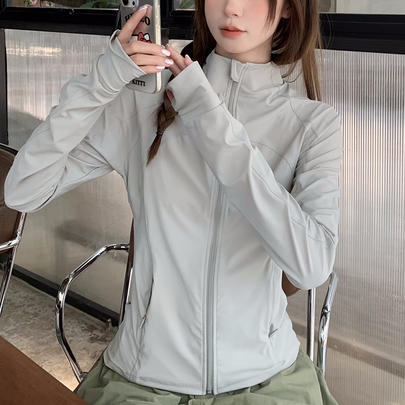 Jachetă UV din nylon, croială Slim, guler înalt, UPF50+, lungime medie