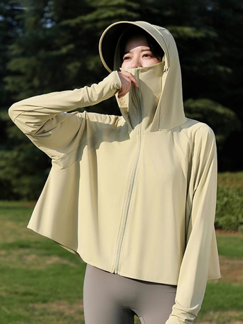 Qi Qin Dámska UV ochranná bunda s kapucňou a odnímateľným okrajom, UPF50+, Polyester 95% + Spandex 30–50%, krátky strih, jar 2025