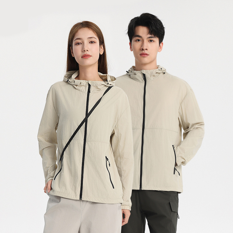 Jachetă de exterior ușoară cu protecție UV UPF50+, respirabilă, nailon, cu glugă