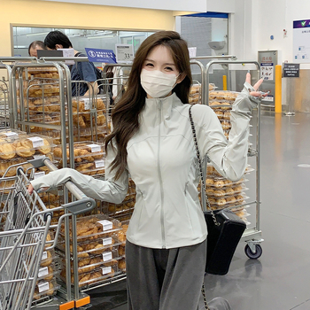 Dámska UV ochranná bunda z nylon-spandex zmesi, štíhly strih, stojací golier, dlhé rukávy, zips