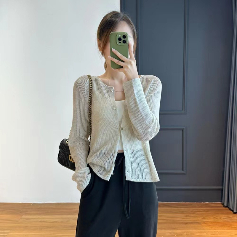 Cardigan od tencel lana, ležernog kroja, dugi rukavi, jednosložno kopčanje, jednobojni uzorak, UPF30+ zaštita od sunca