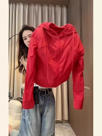 Dámske ľahké polyesterové s kapucňou, voľný strih, dlhé rukávy, zips, ochrana pred slnkom, leto 2025