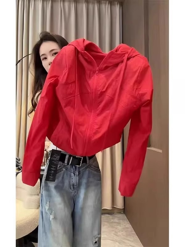 Dámske ľahké polyesterové s kapucňou, voľný strih, dlhé rukávy, zips, ochrana pred slnkom, leto 2025