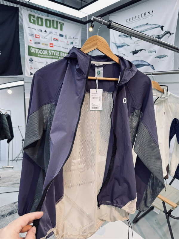 Unisex vanjska jakna s kapuljom (Model 546; Poliester; UPF30+; Brzo sušenje; Prozračna)