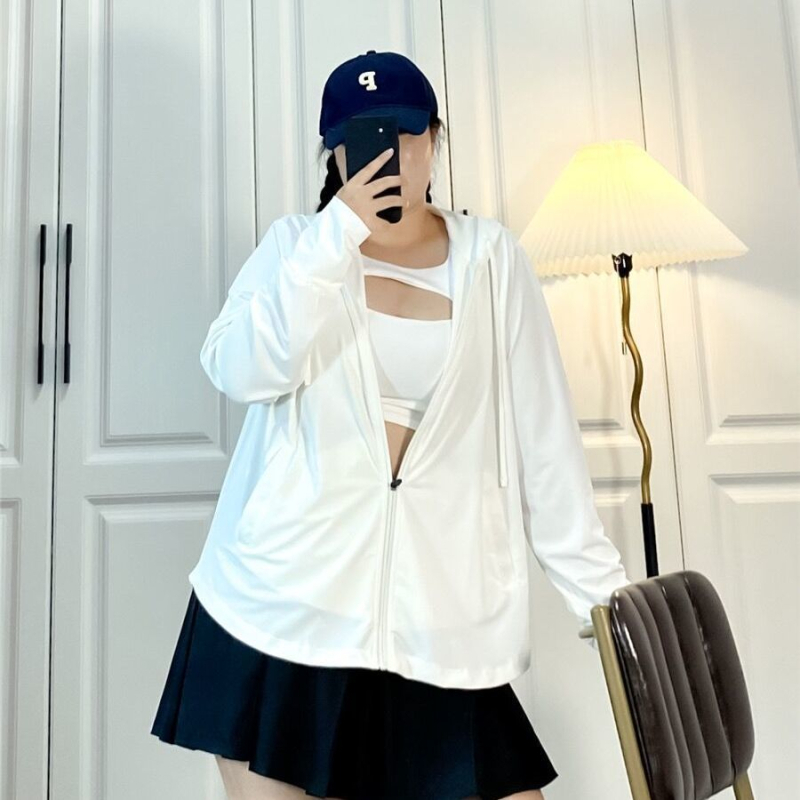 Palton cu glugă pentru protecție solară UPF50+ din ice silk, croială lejeră, lungime medie 65–80 cm, Vara 2024