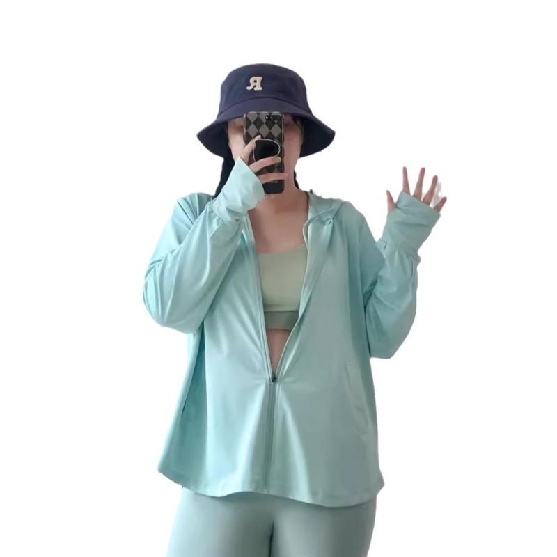 Palton cu glugă pentru protecție solară UPF50+ din ice silk, croială lejeră, lungime medie 65–80 cm, Vara 2024