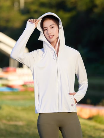 Jachetă de exterior cu protecție UV UPF50+, cu glugă, respirabilă și uscare rapidă, material 93% poliester / 7% elastan