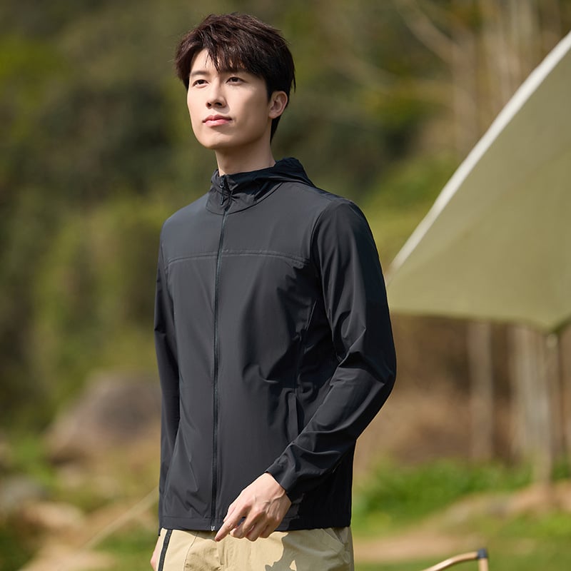 Geacă de exterior din nylon, fibră brută; protecție UV UPF50+; uscare rapidă, respirabilă, rezistentă la vânt; cu glugă; unisex