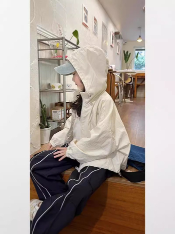 Dječje jesensko kapuljačasto jakna za djevojčice, tanak poliester vanjski materijal, poliester podstava, zatvarač, srednja duljina, britanski stil, bez pojasa, dugi rukavi