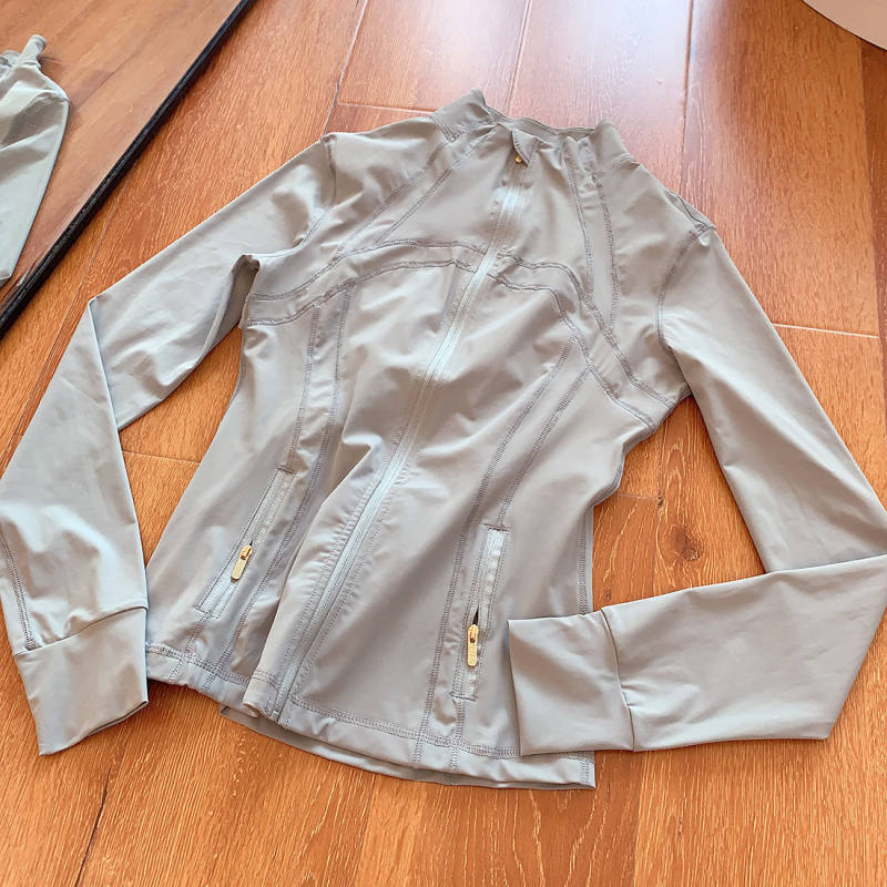 Ženski jakna slim fit, polo ovratnik, jednobojna pletiva od pamuk mješavine s elastanom, ručno pletena