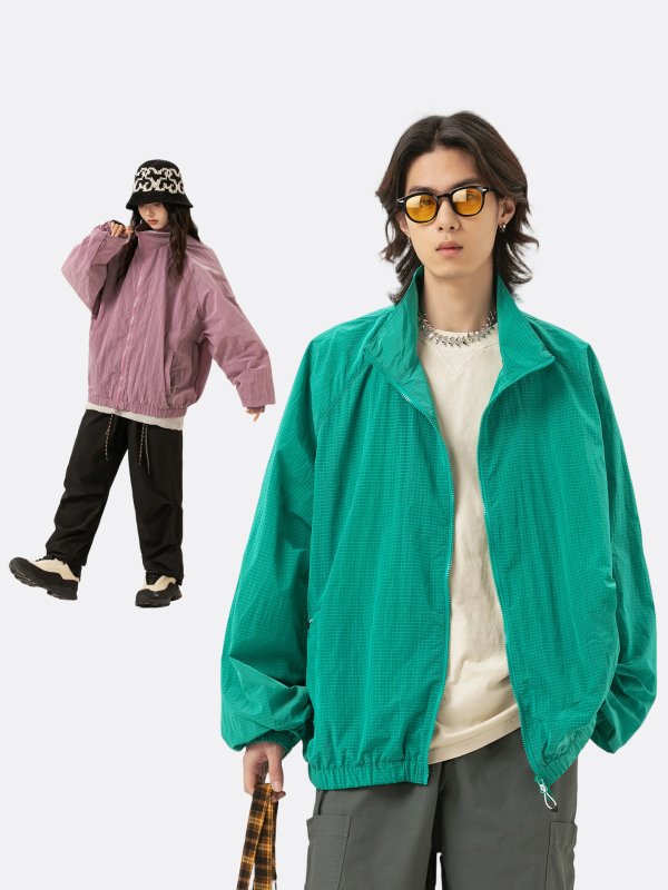 Nylon könnyű kabát, lazán szabott, álló gallér, cipzáras zsebek, nyár