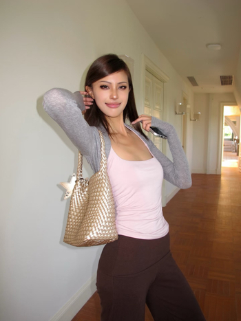 Napvédő kardigán szett pántos szoknyával és toppal, karcsú szabás, ultra rövid hossz ≤40 cm, 70–80% Tencel, gyapjú <30%, UPF30+