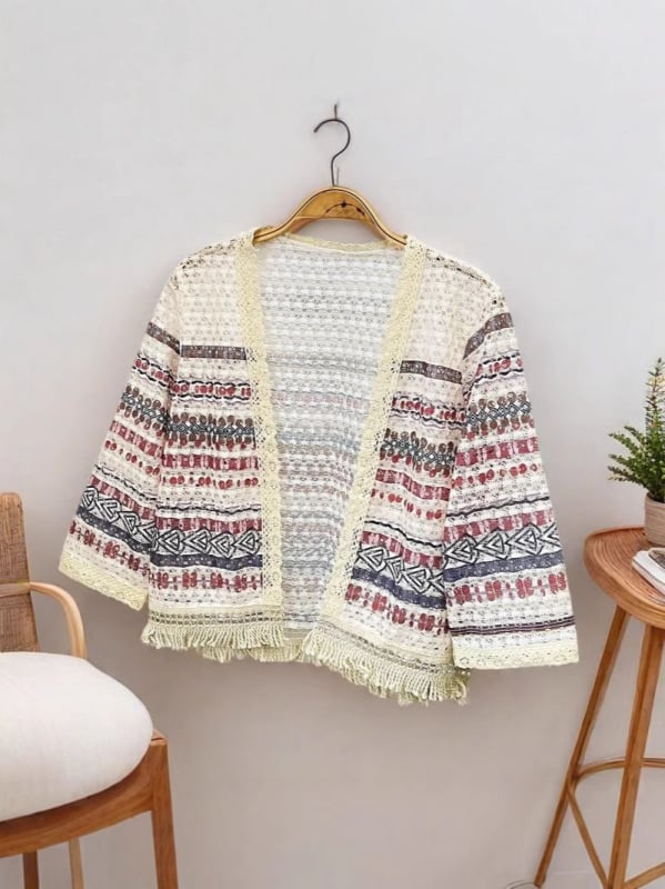Pamutból készült etno stílusú kardigán, rövid szabású, hosszú ujjú, színösszehangolt mintázat