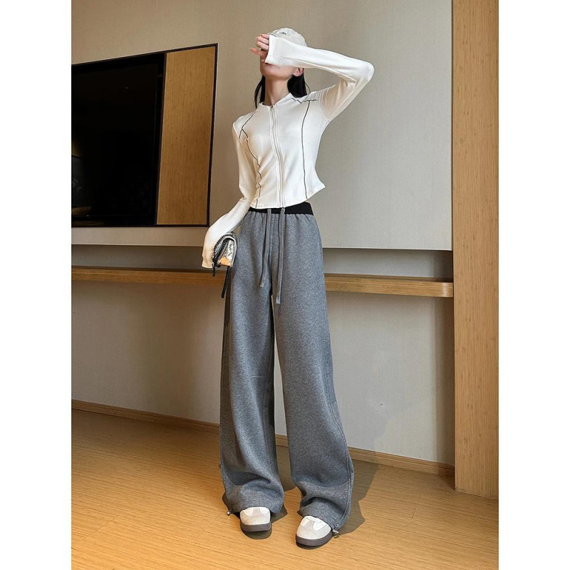 Ženske sportske hlače s fleece podstavom, pamuk-poliester smjesa (50–70% pamuka, 30–50% poliestera), visok pojas, straight/opušten kroj, zimska sezona 2025