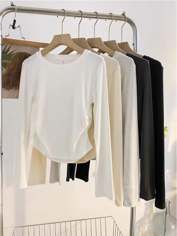 Ženski T-shirt s dugim rukavima, 92% pamuk, jednobojna boja, uski kroj u struku s plisom, okrugli izrez, pogodno za proljeće i jesen, za slojevito nošenje