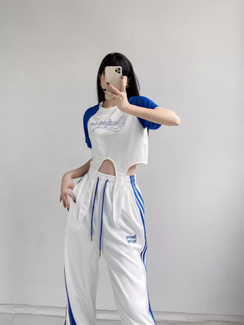 Táncruha csoportos előadásokhoz: utcai/K-pop/jazz/hip-hop stílusok, pamut anyag 80–90% pamut, nyár 2023