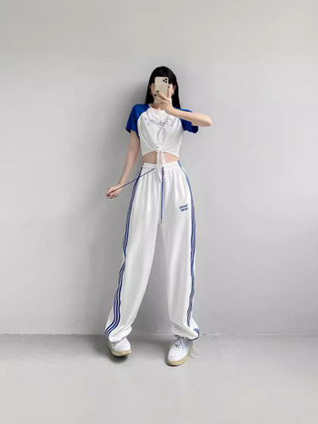 Táncruha csoportos előadásokhoz: utcai/K-pop/jazz/hip-hop stílusok, pamut anyag 80–90% pamut, nyár 2023