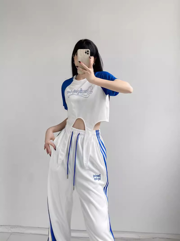 Táncruha csoportos előadásokhoz: utcai/K-pop/jazz/hip-hop stílusok, pamut anyag 80–90% pamut, nyár 2023