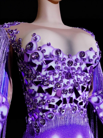 Tianyi body s rhinestones i resicama — uski struk, tijelo prilagođeno ženskim pozorišnim nastupima, elastan 70-80%
