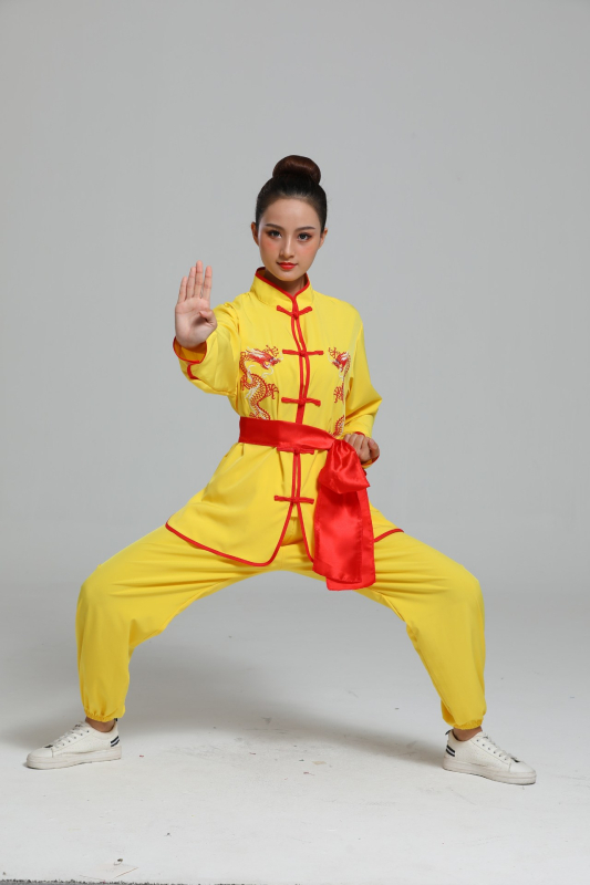 Unisex kostým pre bubnovanie a tanca draka a leva pre folklórny tanec; plošný materiál; jar 2025; vhodné pre vek 35–39 rokov