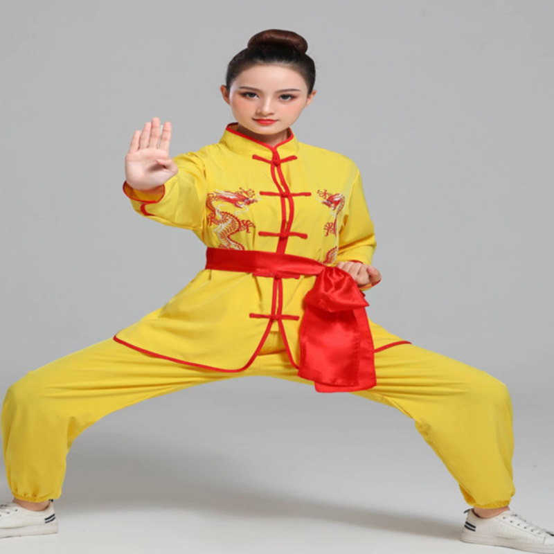 Unisex kostým pre bubnovanie a tanca draka a leva pre folklórny tanec; plošný materiál; jar 2025; vhodné pre vek 35–39 rokov