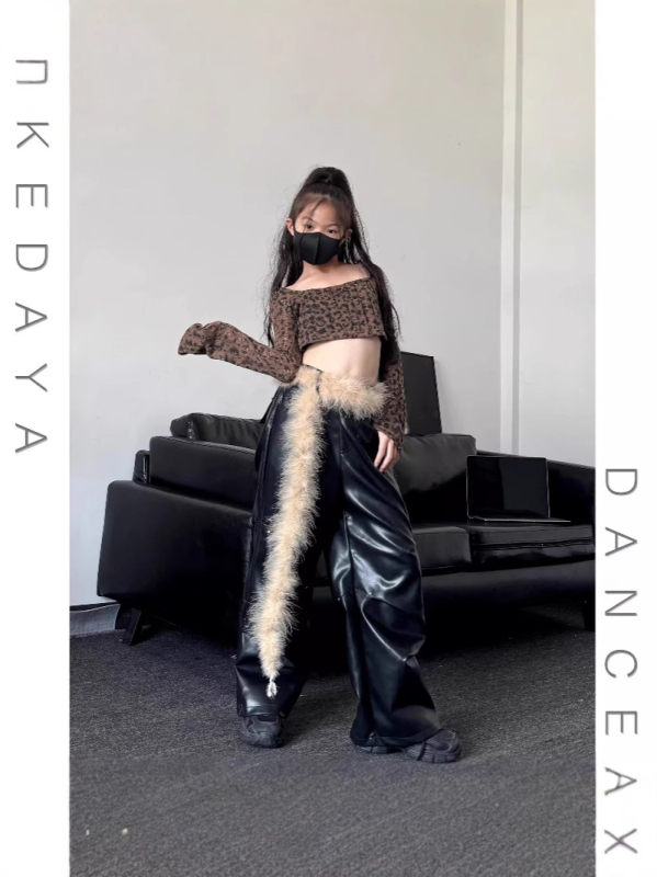Детски комплект: леопардов принт къс топ и кожени панталони, качулка, дълги ръкави, полиестер, за сценично танцово изпълнение