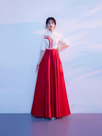 Costum de performanță pentru cor cu fustă lungă, pentru dirijor și concurs de recitare; pentru elevi gimnaziu și liceu. Primăvara 2025, poliester, compoziție principală 80-90% poliester, stil chinezesc, colaj/cusătură.