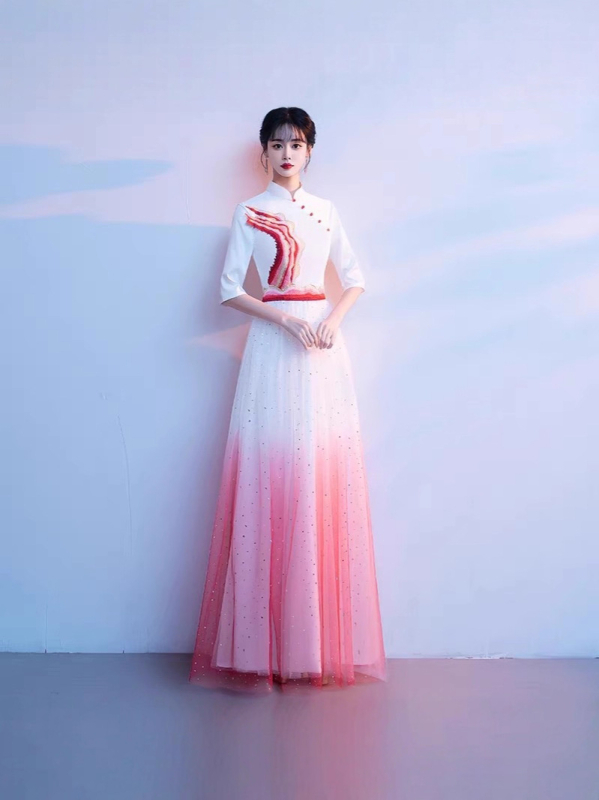 Costum de performanță pentru cor cu fustă lungă, pentru dirijor și concurs de recitare; pentru elevi gimnaziu și liceu. Primăvara 2025, poliester, compoziție principală 80-90% poliester, stil chinezesc, colaj/cusătură.