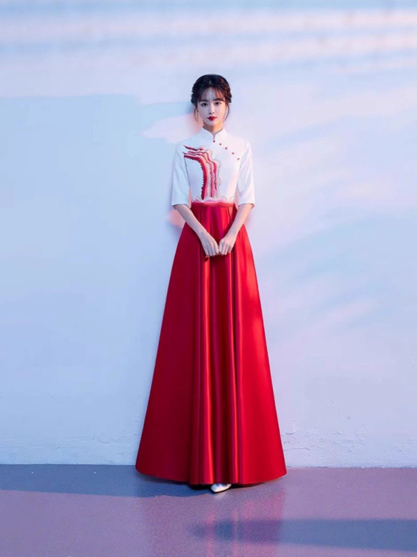 Costum de performanță pentru cor cu fustă lungă, pentru dirijor și concurs de recitare; pentru elevi gimnaziu și liceu. Primăvara 2025, poliester, compoziție principală 80-90% poliester, stil chinezesc, colaj/cusătură.