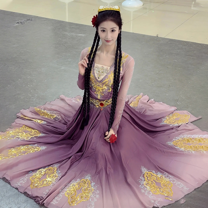 Costum etnic de dans pentru dansuri populare, cu fustă evazată mare, pentru repetiții și reprezentații; țesătură: spandex; unisex; primăvara 2025