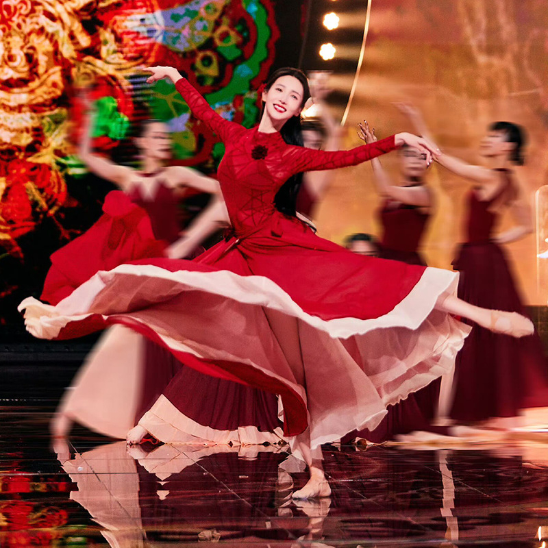 Set costum dans folcloric pentru femei Fengju, bumbac și alte țesături, lansare primăvara 2025