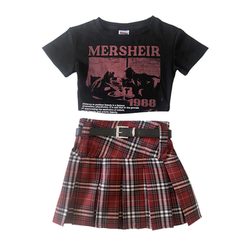 Set de vară pentru fetițe, două piese: tricou cu mânecă scurtă și fustă plisată cu model pătrate, stil coreean, material din amestec bumbac-poliester