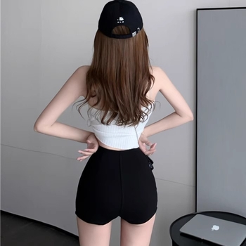 Šokių scenos šortai su aukštu juosmeniu, poliesterio 90–95%, mikroelastas, hot pants ilgis, vasara 2025