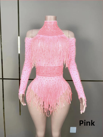 Salopetă de reprezentație cu cristale și ciucuri pentru cântărețe și echipe de dans — lansare vară 2023; țesătură Spandex 50–70%, Poliester 30–50%; imprimeu; stil: neutră; proaspăt și dulce