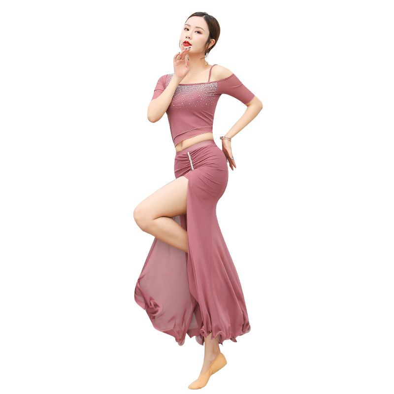 Комплект Belly Dance костюм за дами — мрежест плат, открито рамо, кристална украса, подходящ за начинаещи танцови групи изпълнения