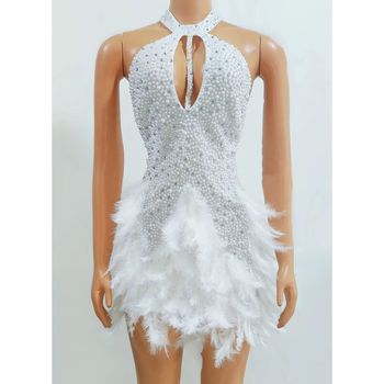 Stage ruha gyöngyökkel a klubban – DJ énekes és GOGO szexi műsorvezető; anyag: spandex 90–95% (fő), másodlagos 80–90% spandex