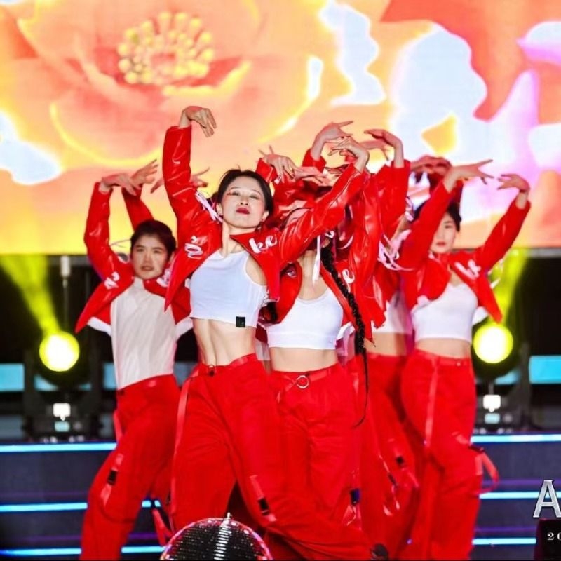 K-Pop grupno nastupno odijelo – Itzy nadahnut kostim za jazz/folk ples, unisex, Chenille-Spandex tkanina, proljeće 2025