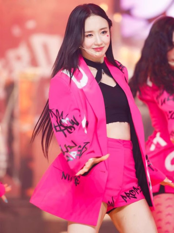 Costum de scenă pentru grupul K-pop feminin, jazz hip-hop, material din bumbac, conținut 80-90% bumbac, lansare primăvară 2025, stil: hip-hop, tip stil: japonez/koreean liber