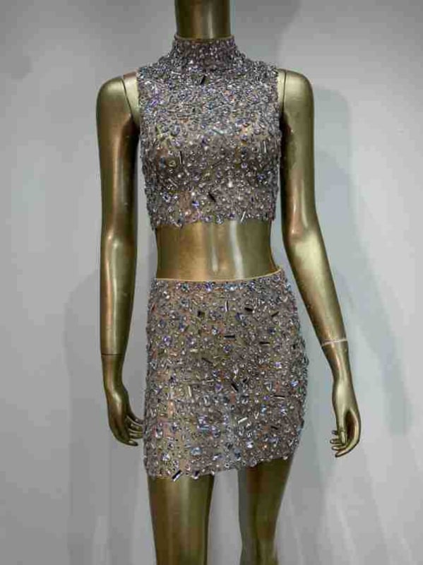 Set de damă cu top scurt și fustă din plasă transparentă cu cristale — stil street, amestec poliester-elastan, Hotfix cristale, primăvara 2024