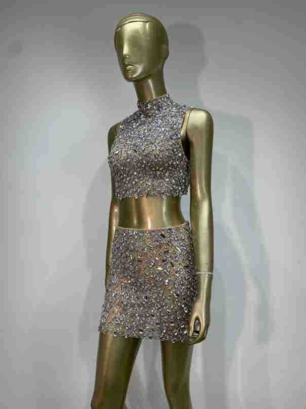 Set de damă cu top scurt și fustă din plasă transparentă cu cristale — stil street, amestec poliester-elastan, Hotfix cristale, primăvara 2024