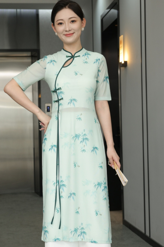 Costum za belly dance s mrežastim materijalom, 90–95% elastan, marka Happy to come out, lansiran ljeta 2022