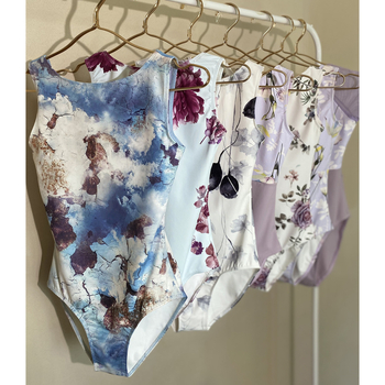 Bodysuit floral pentru femei – Balet, practică de dans, yoga, îmbrăcăminte de dans (Cod C038 • Poliester • Îmbrăcăminte de dans)