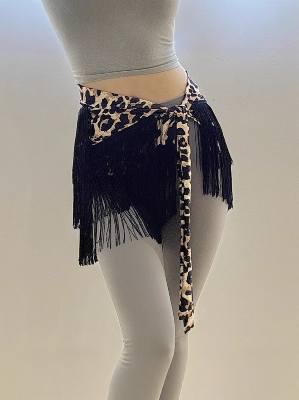 Fustă de dans latino pentru adulți cu ciucuri neregulați și șal șold broderat — poliester 50–70% + 30–50%, stil elegant, urban, vară 2025