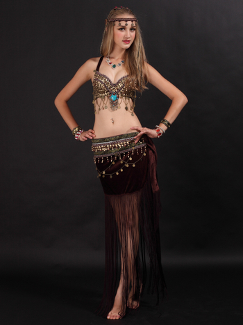 Костюм за ориенталски танц с ресни и етно мотиви, две части — Peter Jo; Велур; Основен състав: 80% хлорирани влакна, 20% полиестер; Подходящ за фолклорни танци; За жена; Възраст 18–24; Точност на измерване 1–2 см