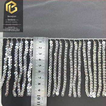 Латинска танцова пола с мрежеста материя, мъниста тръбички и пискюлна дантела за сценични изпълнения и танц с корем