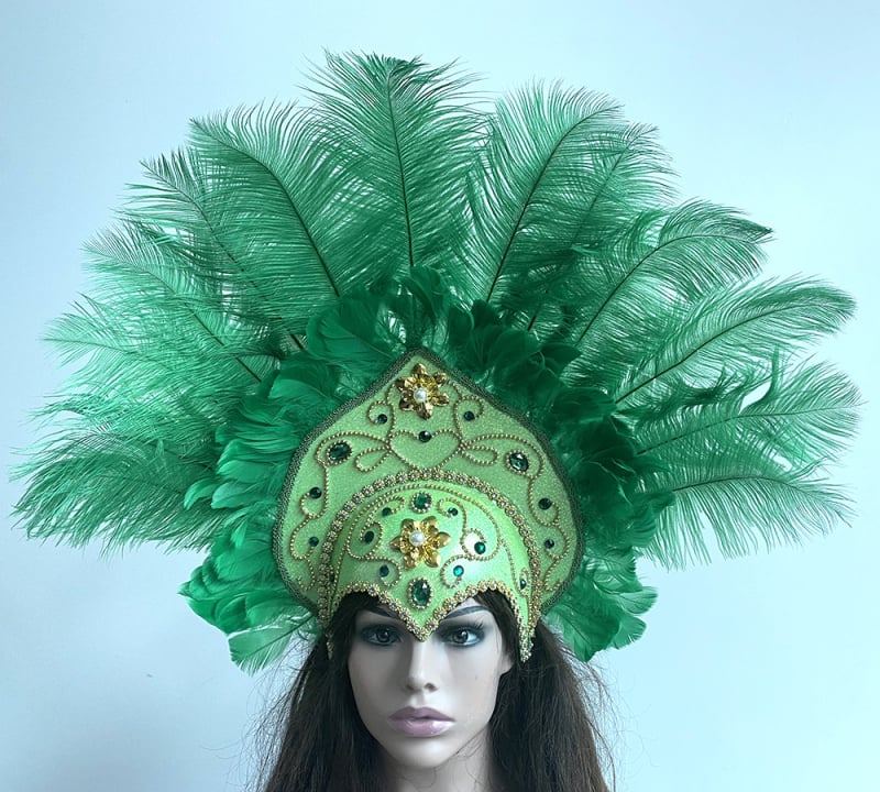 Ръчно изработен аксесоар за глава с пера – за Belly Dance, Хелоуин и карнавални представления; PVC основа, щраусови пера, дантела и кристали