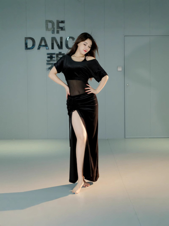 Set de practică pentru belly dance, costum cu fustă cu despicare, velur, poliester 30-50%, iarna 2024, pentru începători