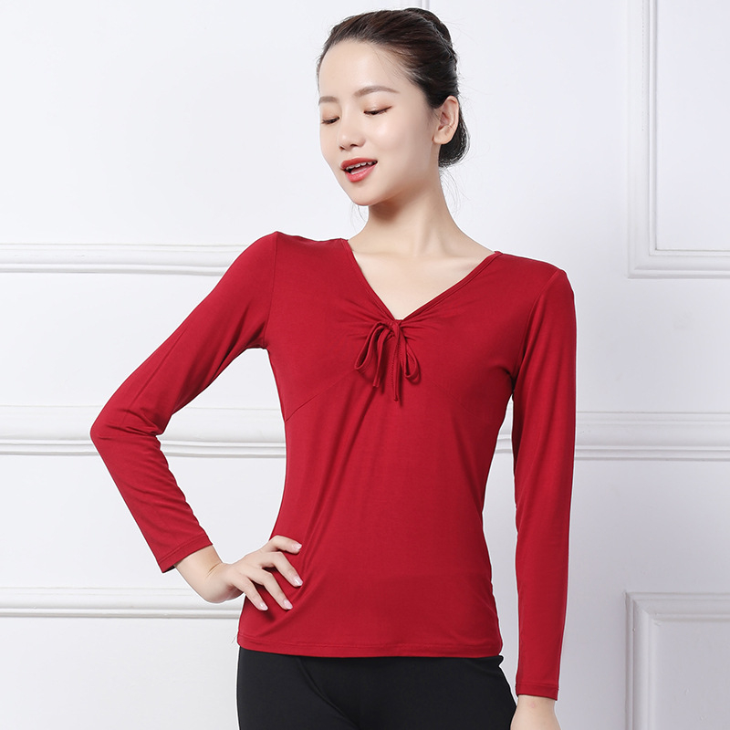 Топ за модерни танци, модал-вискозна смес с 4,5% еластан; едноцветен модел; за възрастни дами; подходящ за сценични костюми, латински и народни танци.